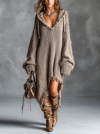Abito Lungo da Donna in Maglia Soffice con Cappuccio | Vestito Oversize Caldo con Spacco e Orlo Sfilacciato