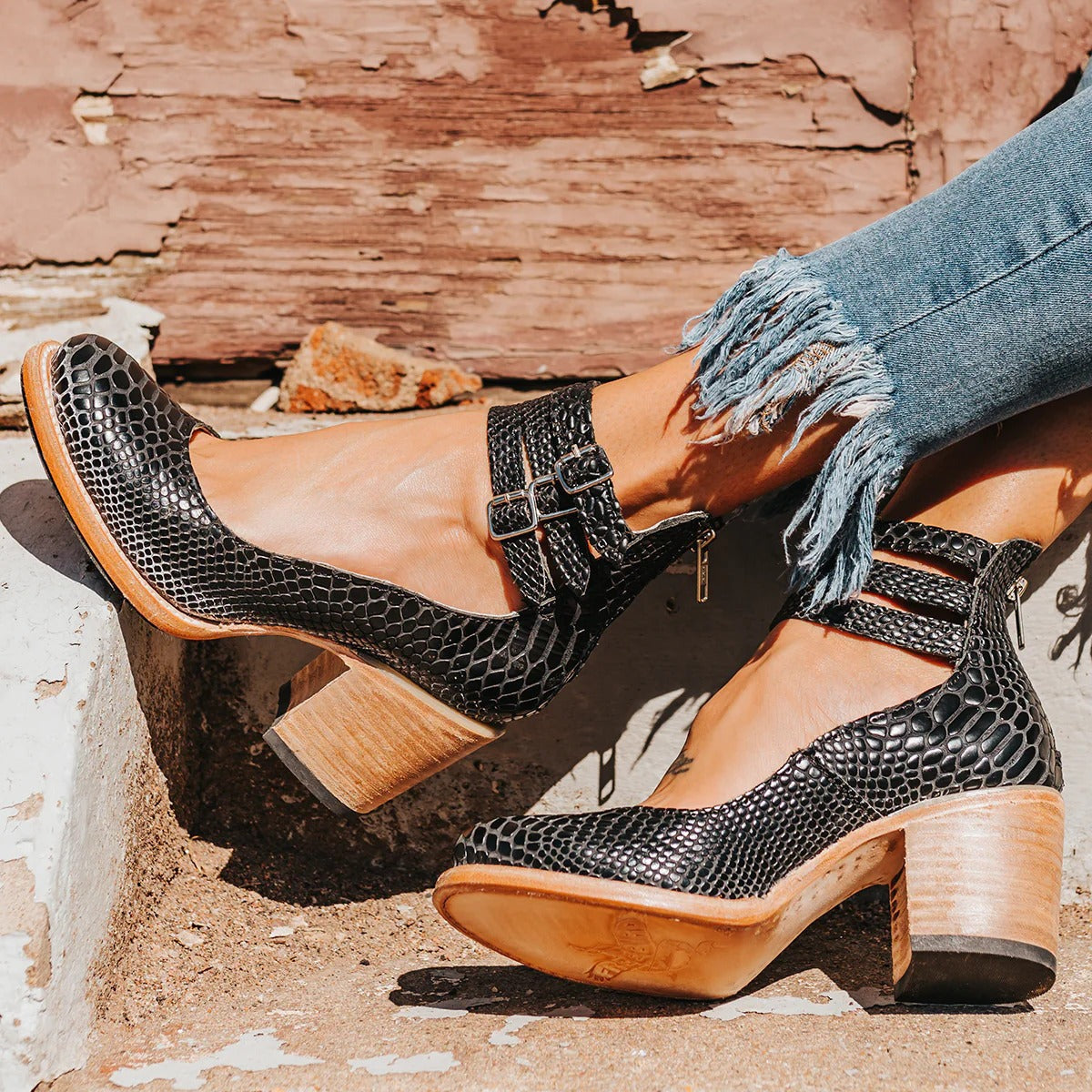 Scarpe Décolleté con Tacco Largo da Donna e Cinturini alla Caviglia con Fibbie | Scarpe Vintage a Tacco Medio Comode