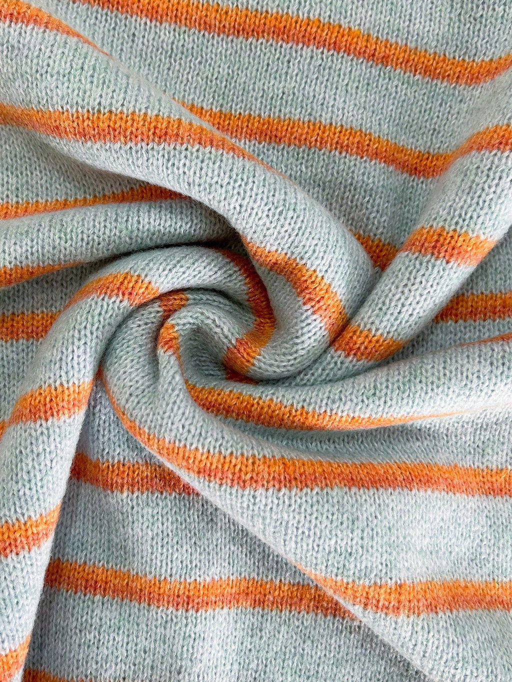 Cardigan Morbido in Maglia a Righe dal Taglio Rilassato