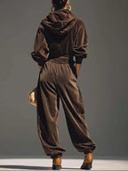 Completo Due Pezzi da Donna in Velluto con Felpa a Cappuccio Morbido e Pantaloni Ampi con Cintura | Tuta Elegante Loungewear