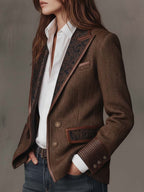 Blazer Sartoriale da Donna con Inserti Geometrici a Zigzag e Profili a Contrasto | Giacca Strutturata a Spina di Pesce a Due Bottoni con Tasche