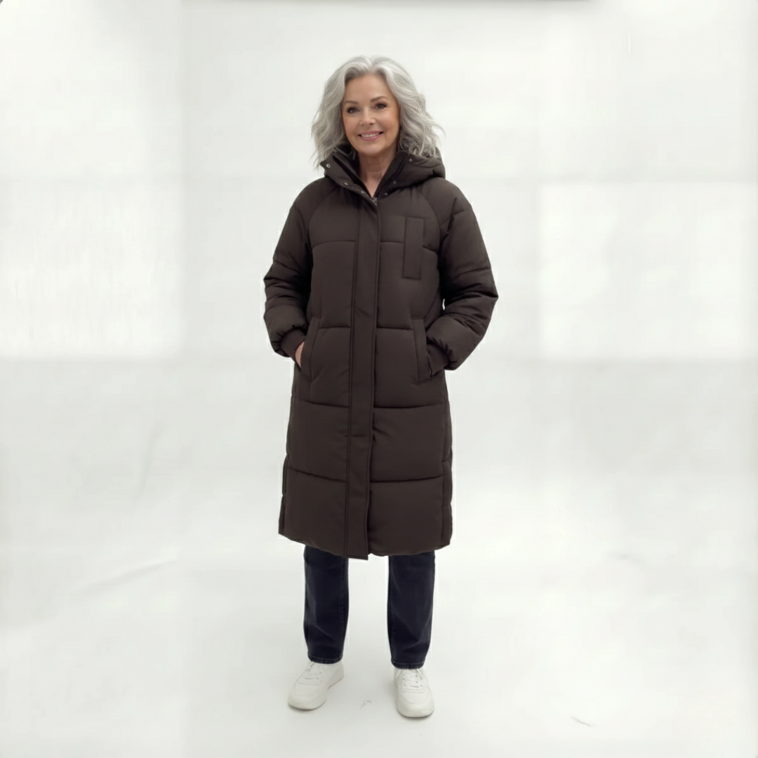 Piumino Lungo da Donna con Cappuccio e Trapuntatura Orizzontale | Cappotto Invernale Imbottito Caldo con Zip e Bottoni a Pressione