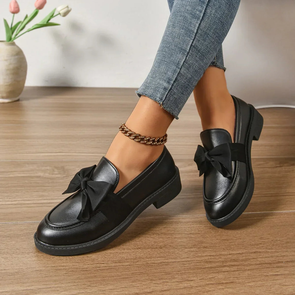 Mocassini da Donna Lucidi in Similpelle Verniciata con Fiocco | Scarpe Basse Eleganti da Lavoro
