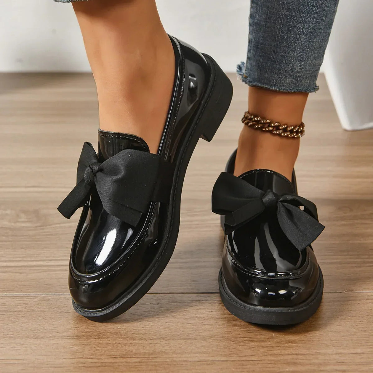 Mocassini da Donna Lucidi in Similpelle Verniciata con Fiocco | Scarpe Basse Eleganti da Lavoro