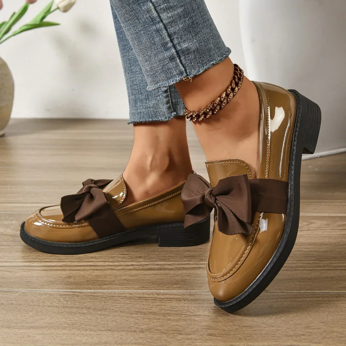 Mocassini da Donna Lucidi in Similpelle Verniciata con Fiocco | Scarpe Basse Eleganti da Lavoro