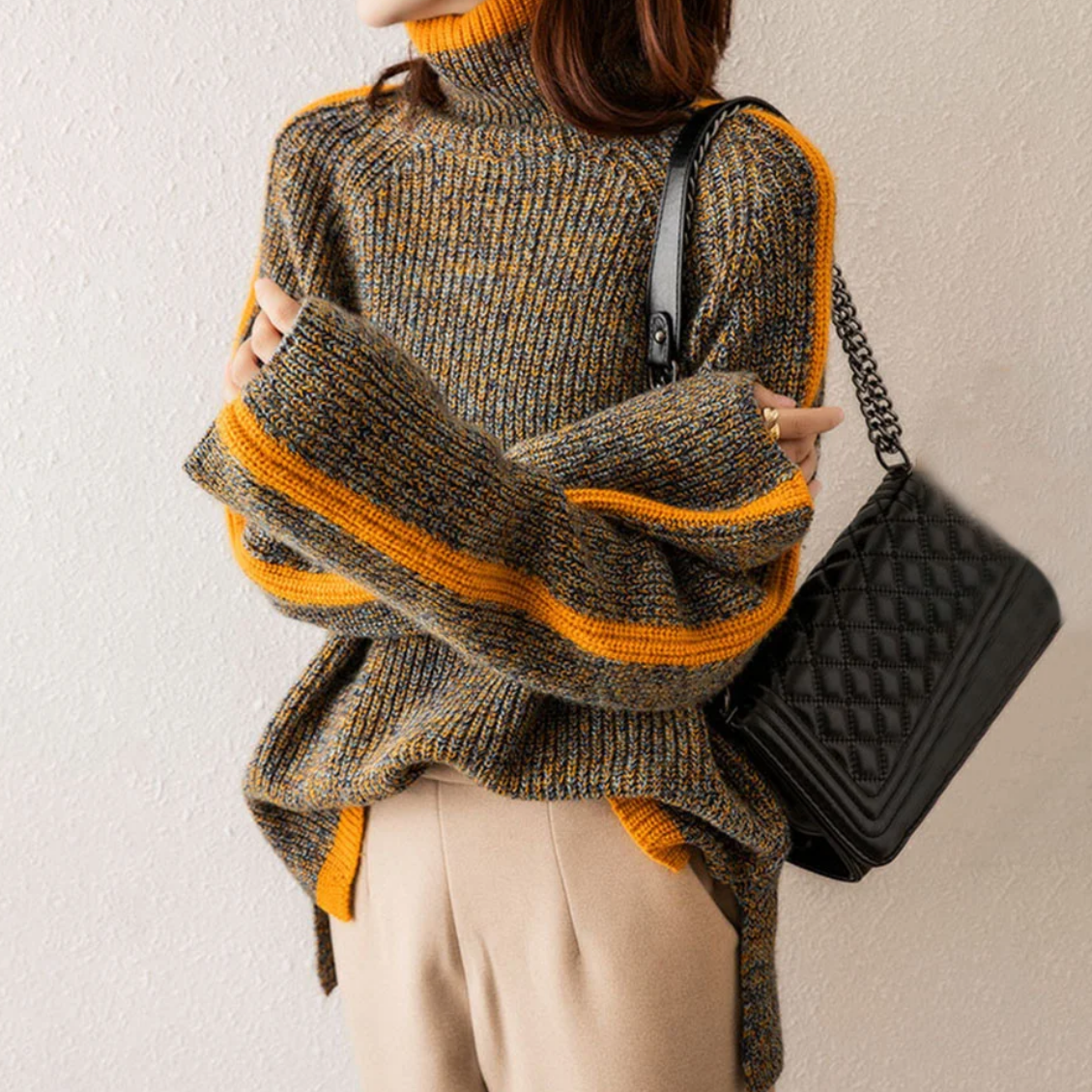 Maglione da Donna a Collo Alto con Righe Laterali a Contrasto | Pullover Invernale Caldo in Maglia Morbida con Spacchi Laterali
