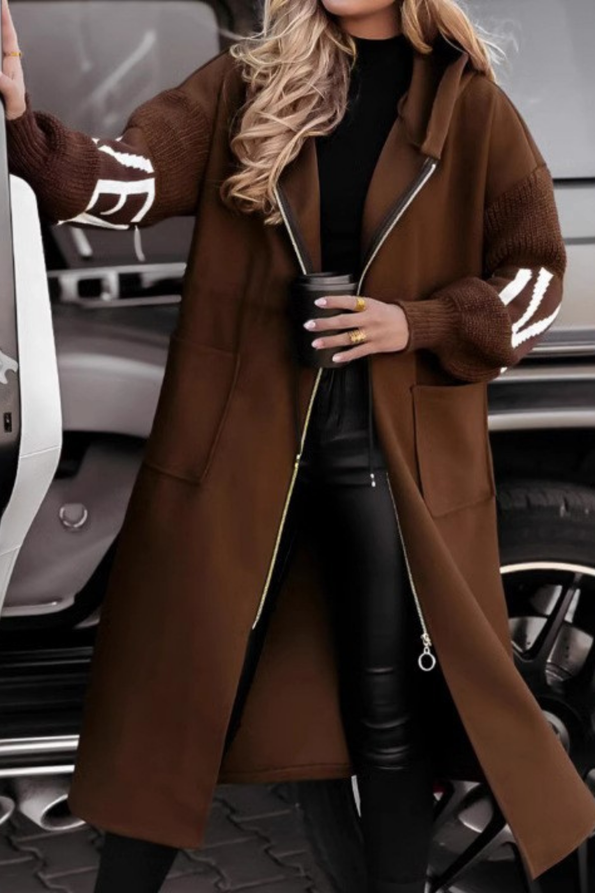 Cappotto Lungo Ibrido da Donna con Cappuccio e Zip | Giacca Invernale Calda con Maniche in Maglia Lavorata e Tasche