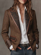 Blazer Sartoriale da Donna con Inserti Geometrici a Zigzag e Profili a Contrasto | Giacca Strutturata a Spina di Pesce a Due Bottoni con Tasche