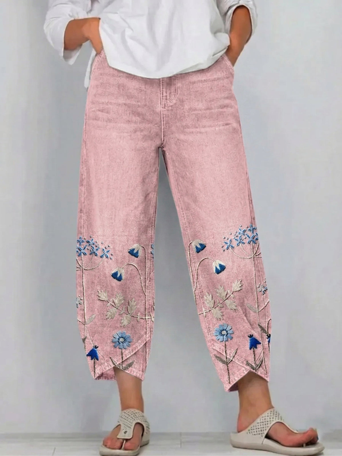 Jeans da Donna a Gamba Ampia con Ricami Floreali | Pantaloni in Denim Morbido alla Caviglia con Elastico in Vita e Tasche