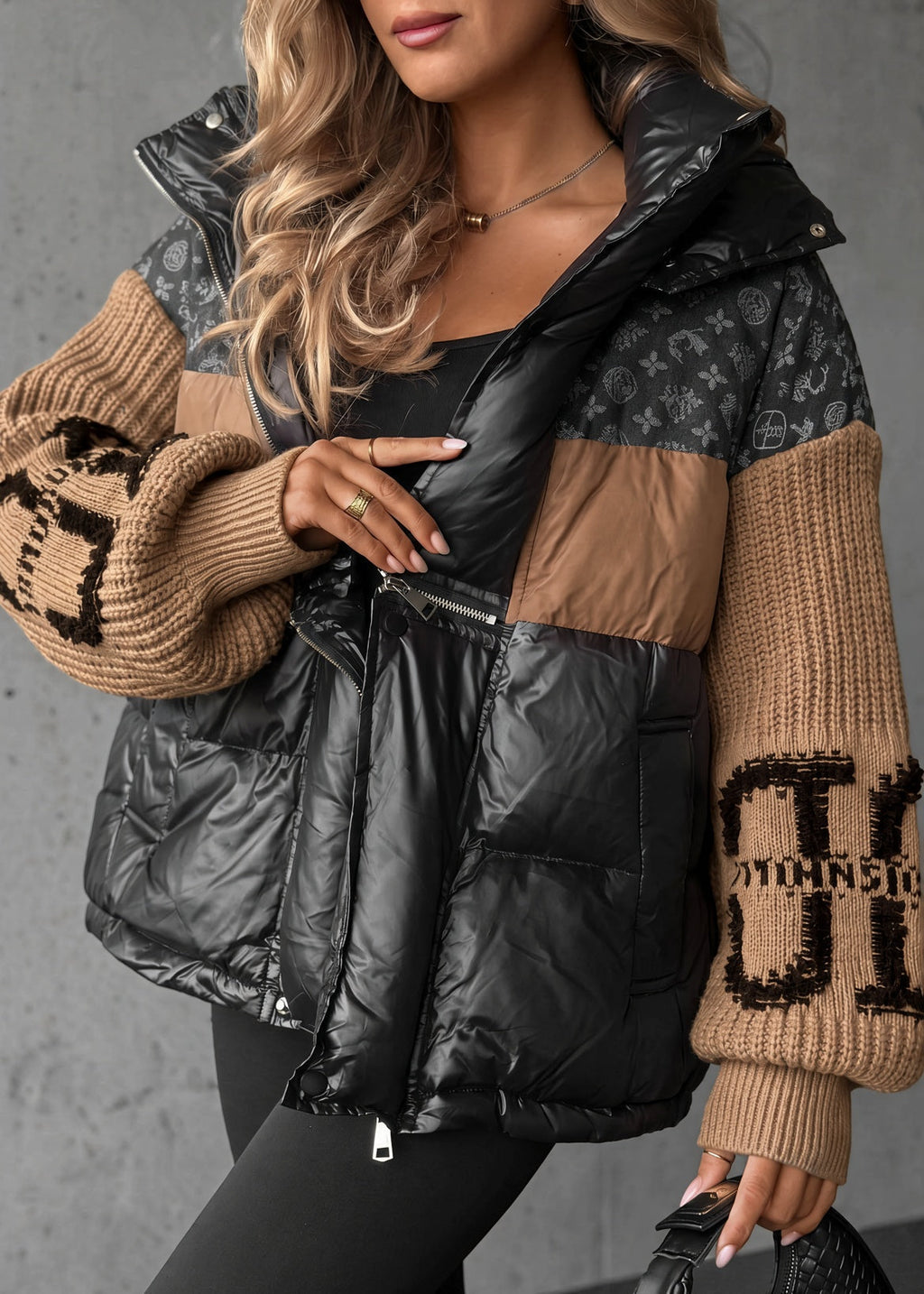Piumino da Donna Oversize Ibrido con Maniche in Maglia Lavorata | Giacca Imbottita Calda con Collo Alto e Zip Frontale