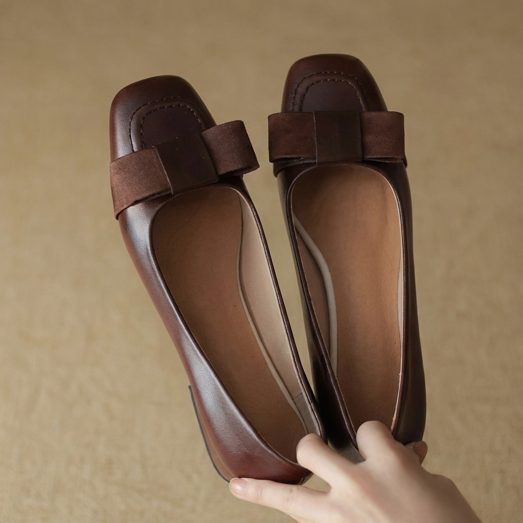 Ballerine da Donna in Pelle con Fiocco e Punta Squadrata | Scarpe Basse Eleganti e Comode
